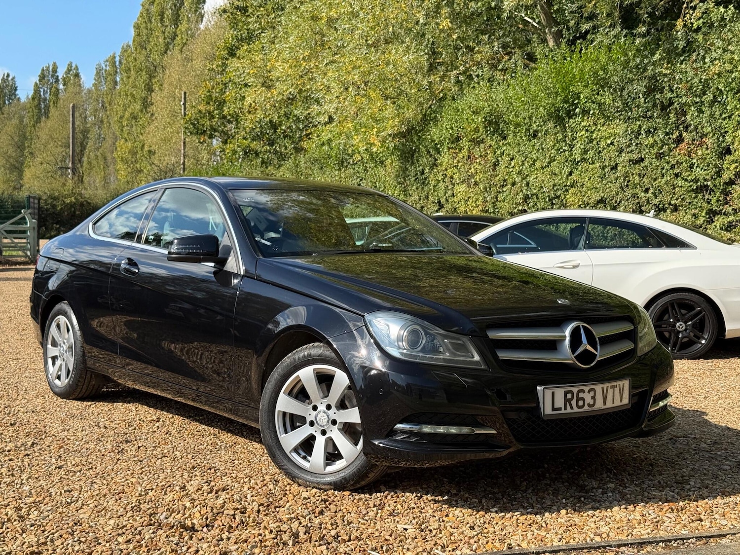 Used Mercedes-Benz C-Class 2013 for sale - 76122085: Photo 1