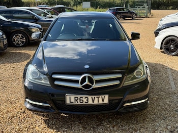 Used Mercedes-Benz C-Class 2013 for sale - 76122085: Photo