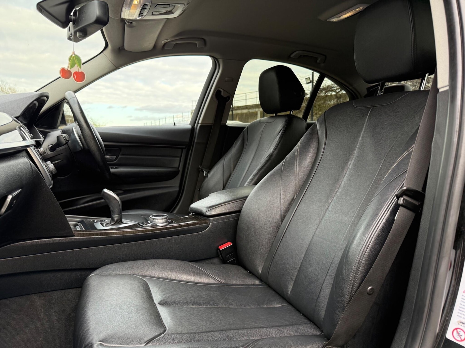 Used BMW 3 Series 2014 for sale - 78033676: Photo 29