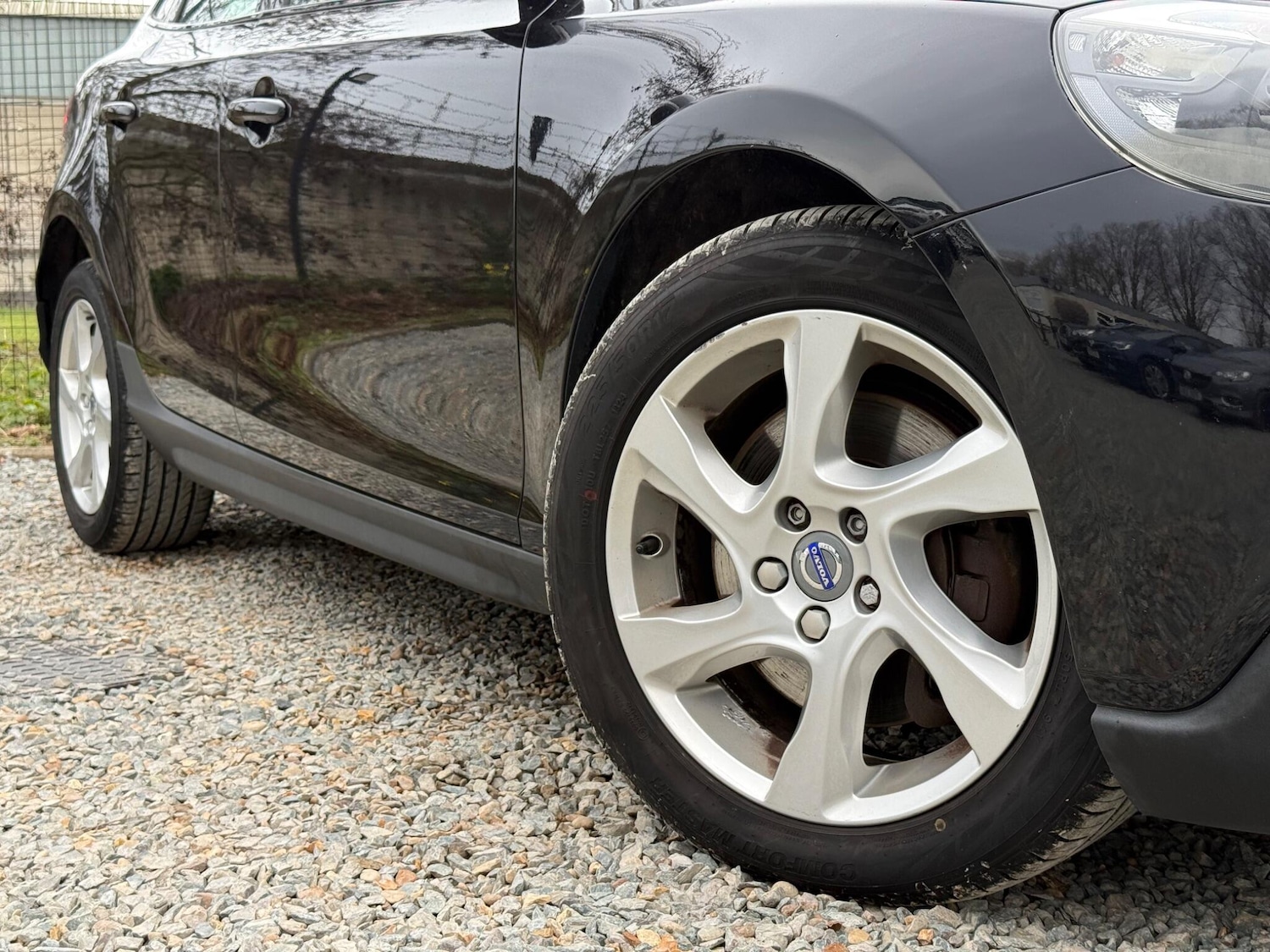 Used Volvo V40 Cross Country for sale - 77957045: Photo 20