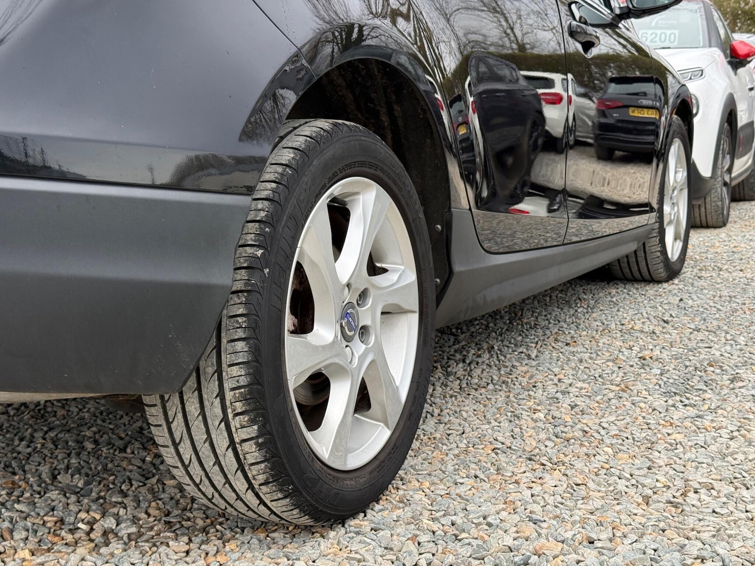 Used Volvo V40 Cross Country for sale - 77957045: Photo 22