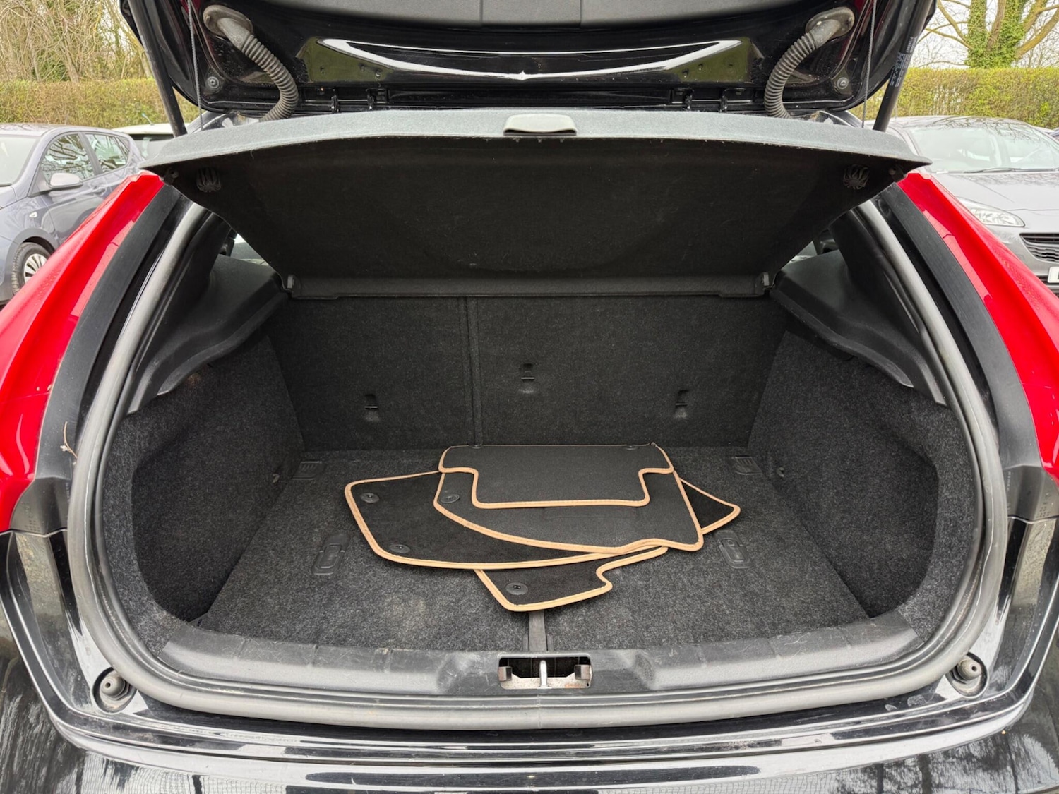 Used Volvo V40 Cross Country for sale - 77957045: Photo 23