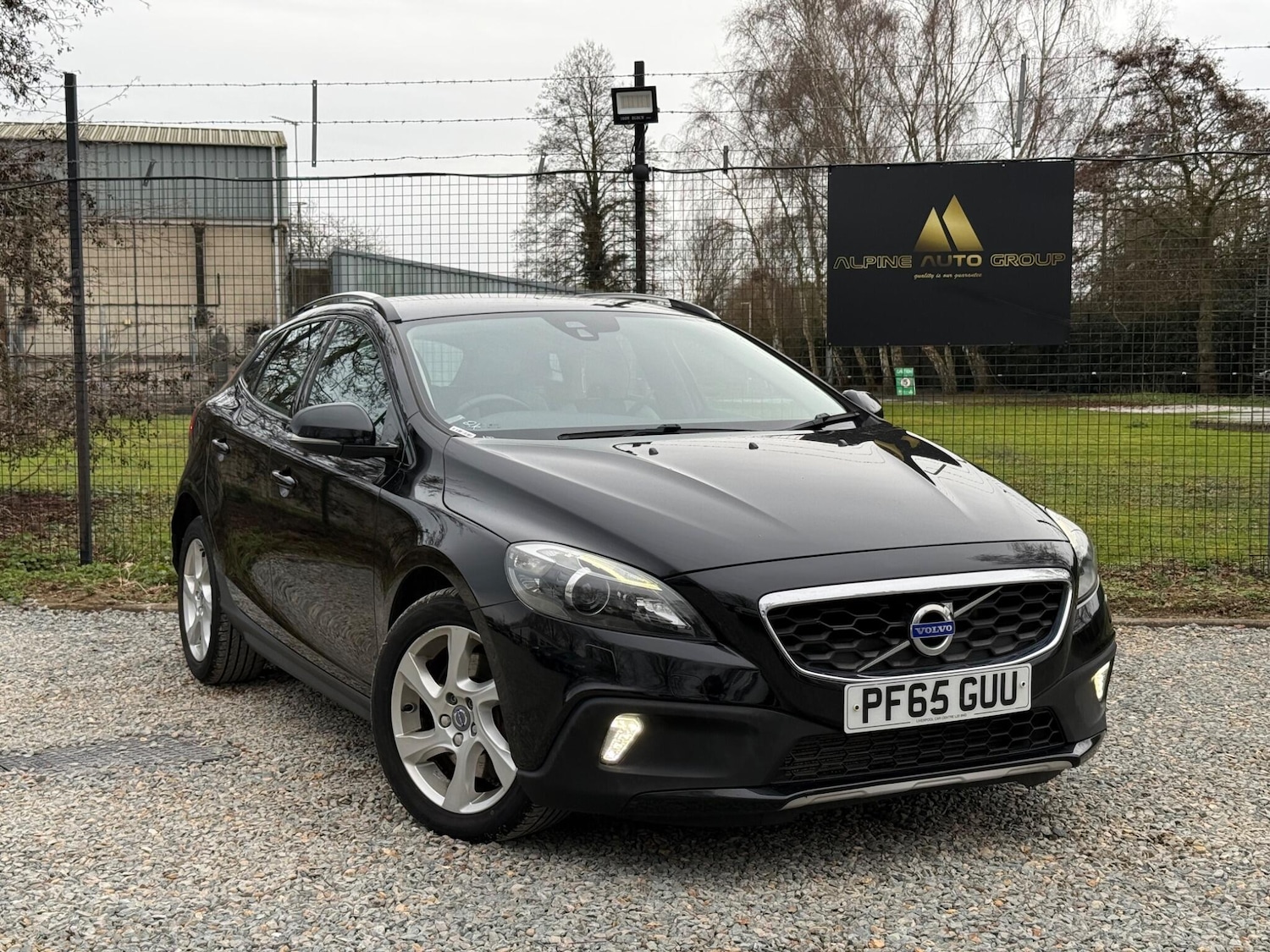 Used Volvo V40 Cross Country for sale - 77957045: Photo 5