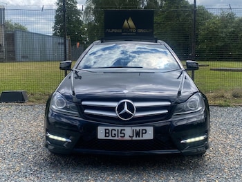Used Mercedes-Benz C Class 2015 for sale - 79304090: Photo