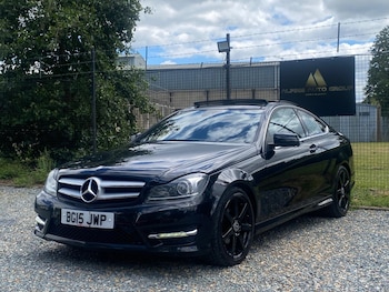 Used Mercedes-Benz C Class 2015 for sale - 79304090: Photo