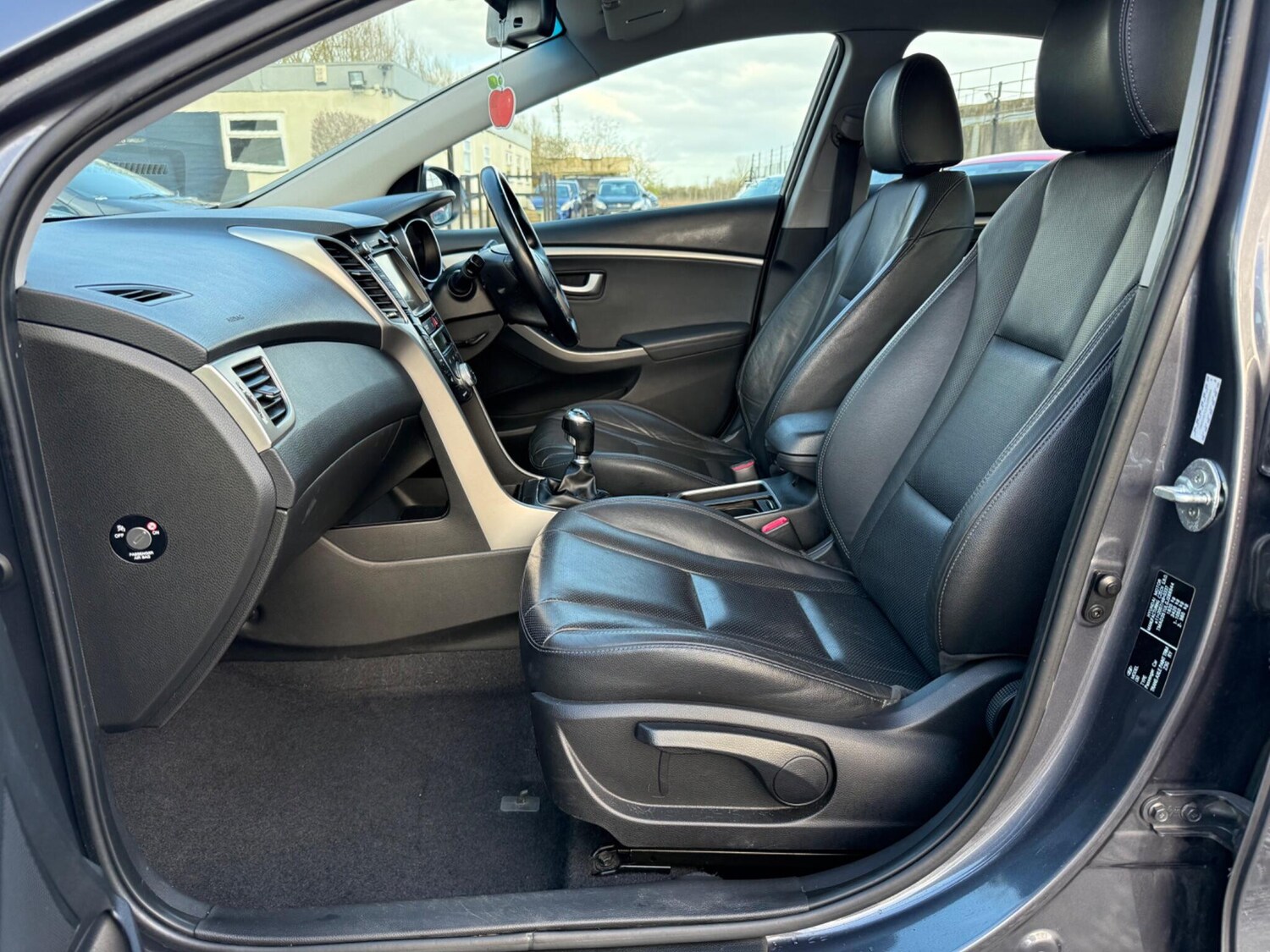 Used Hyundai i30 2015 for sale - 77839734: Photo 23