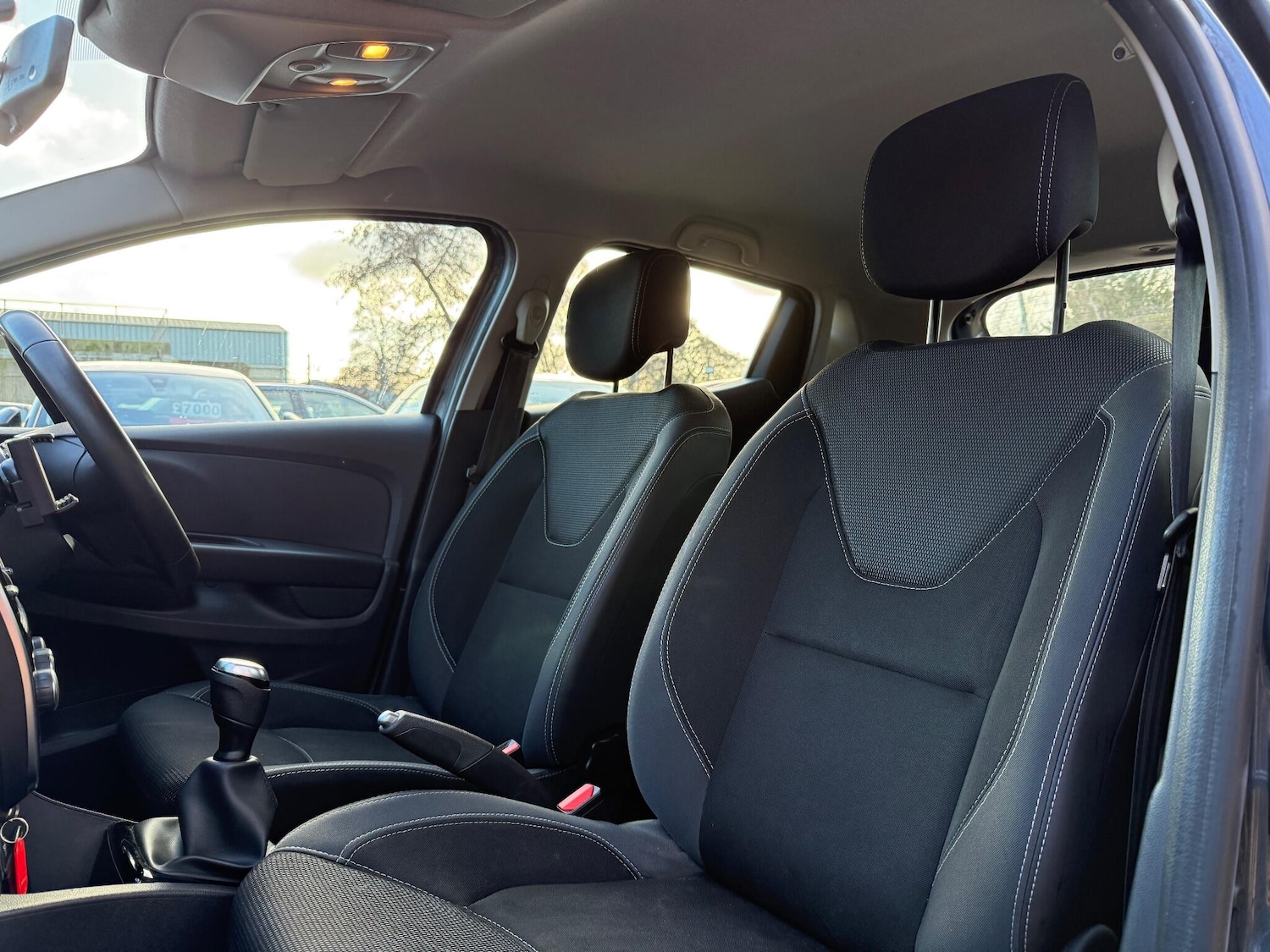 Used Renault Clio 2025 for sale - 77304861: Photo 19