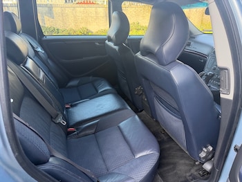 Used Volvo V70 2001 for sale - 77745215: Photo