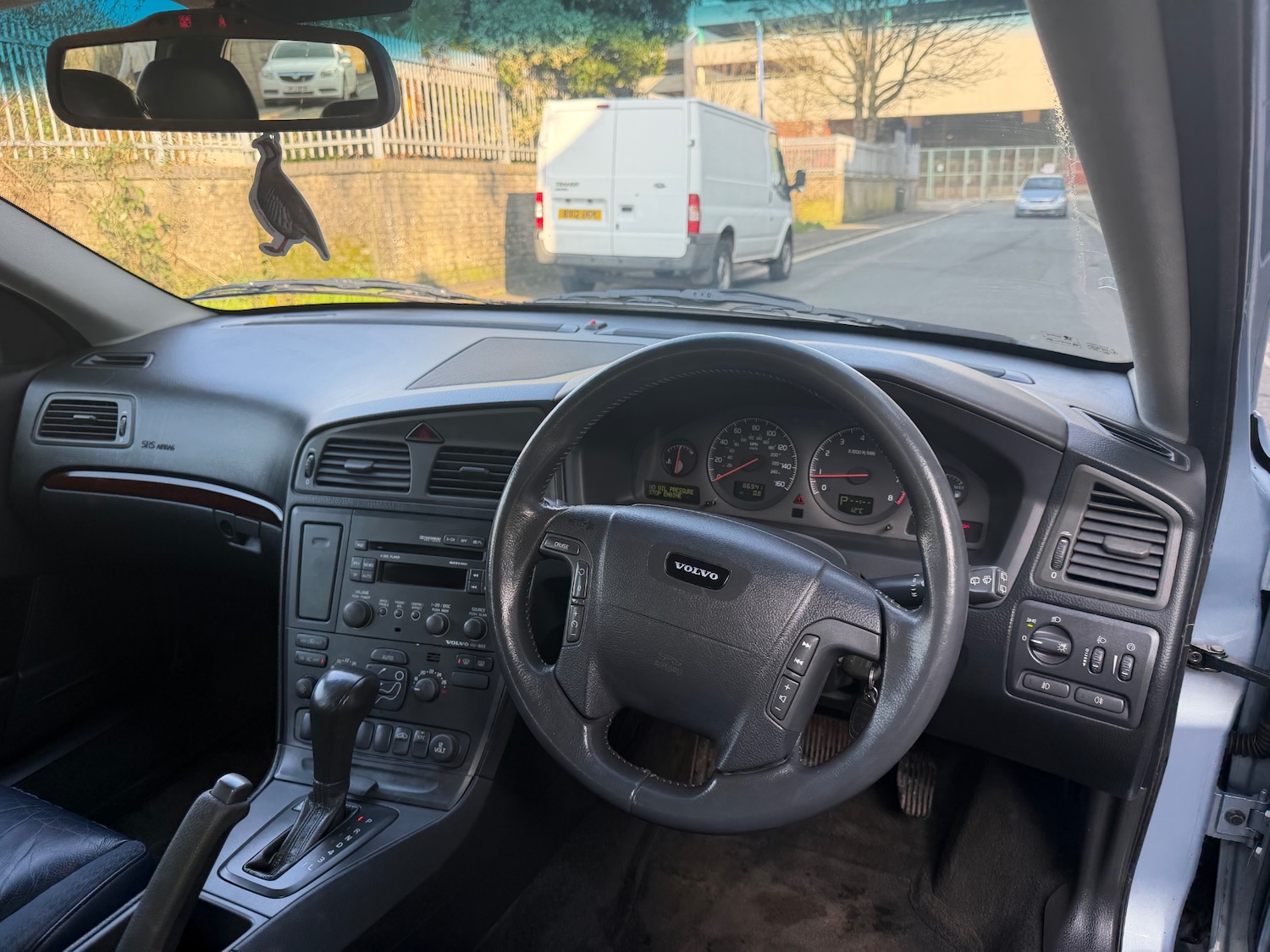 Used Volvo V70 2001 for sale - 77745215: Photo 6