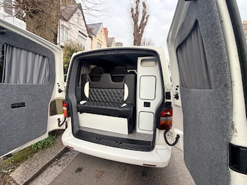 Used Volkswagen Transporter 2004 for sale - 77758579: Photo