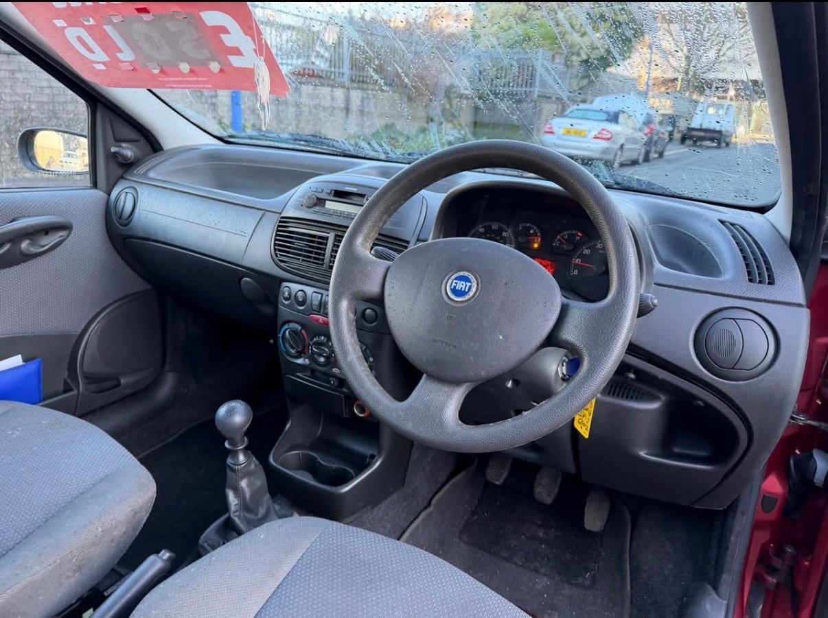 Used Fiat Punto 2004 for sale - 77475672: Photo 7