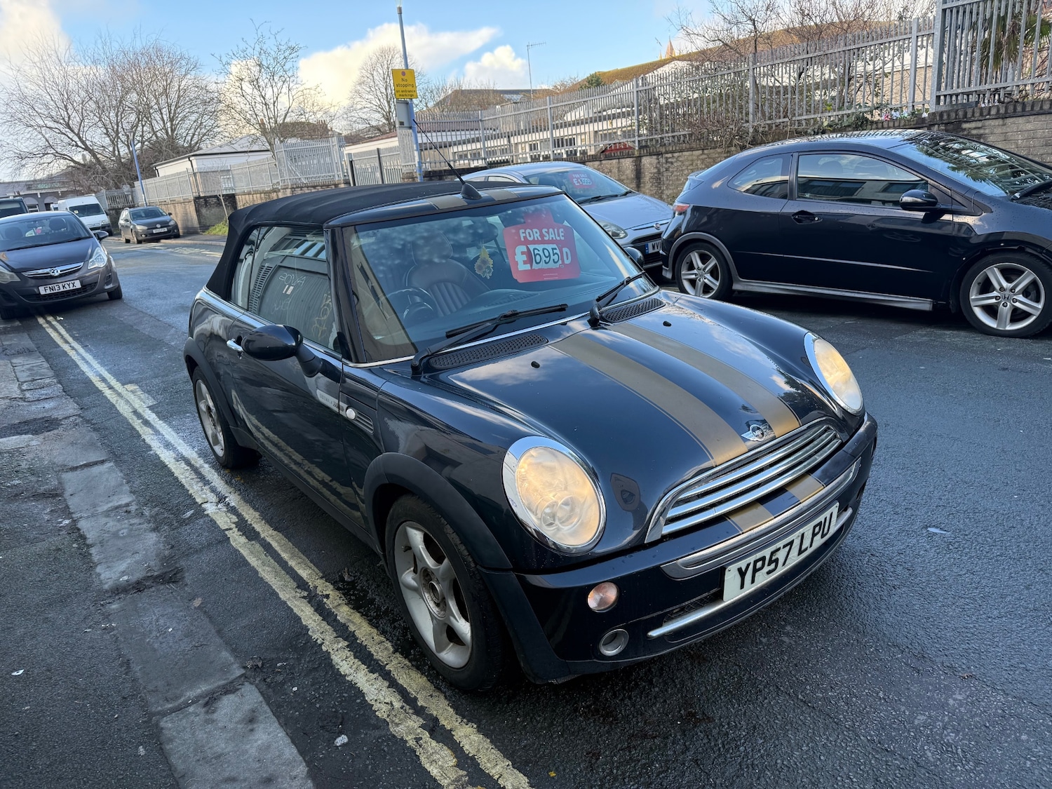 Used MINI Convertible 2007 for sale - 77363331: Photo 2