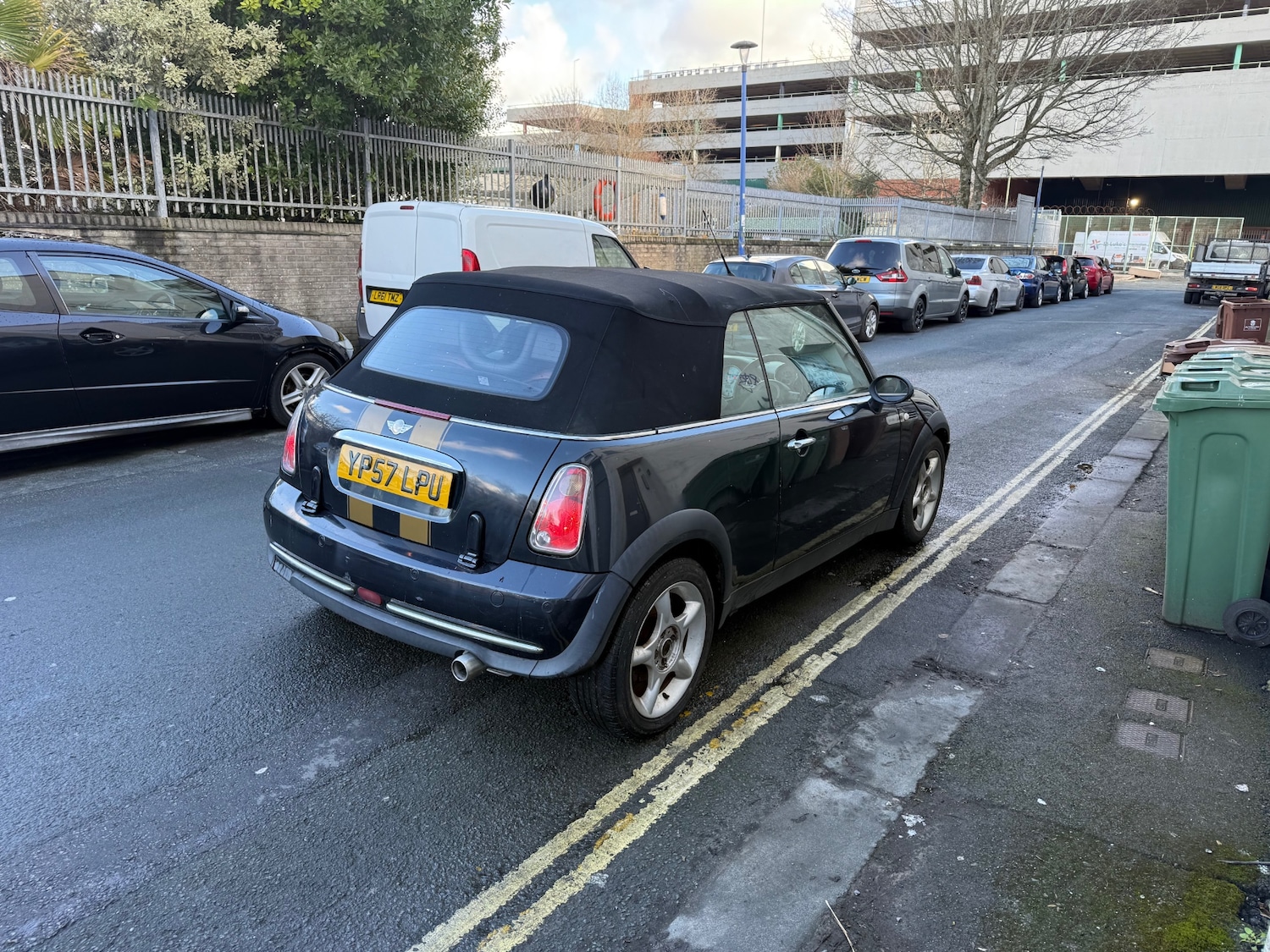 Used MINI Convertible 2007 for sale - 77363331: Photo 3