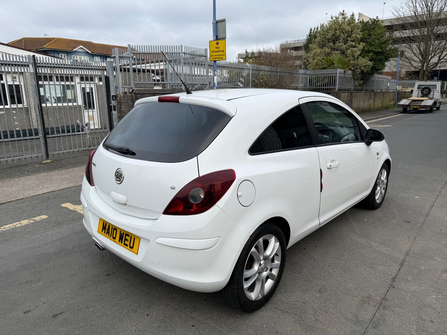 Used Vauxhall Corsa 2010 for sale - 77781533: Photo 4