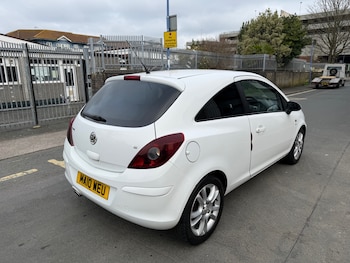Used Vauxhall Corsa 2010 for sale - 77781533: Photo