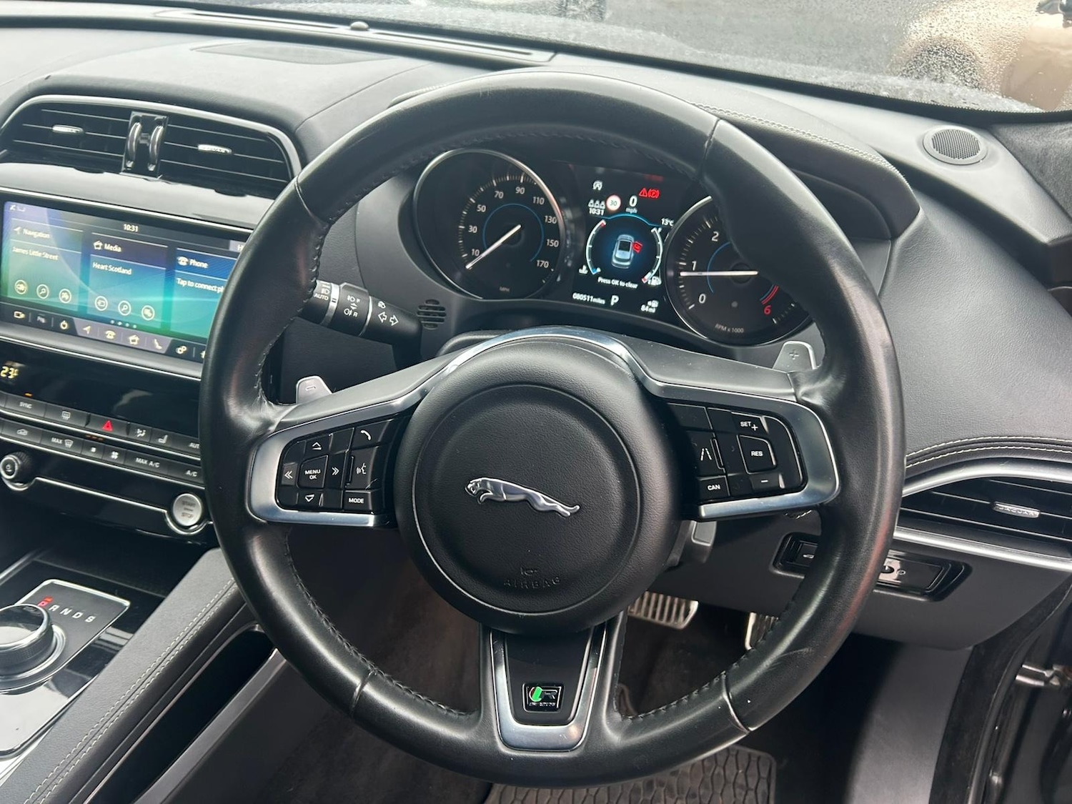 Used Jaguar F-Pace 2019 for sale - 76726179: Photo 15