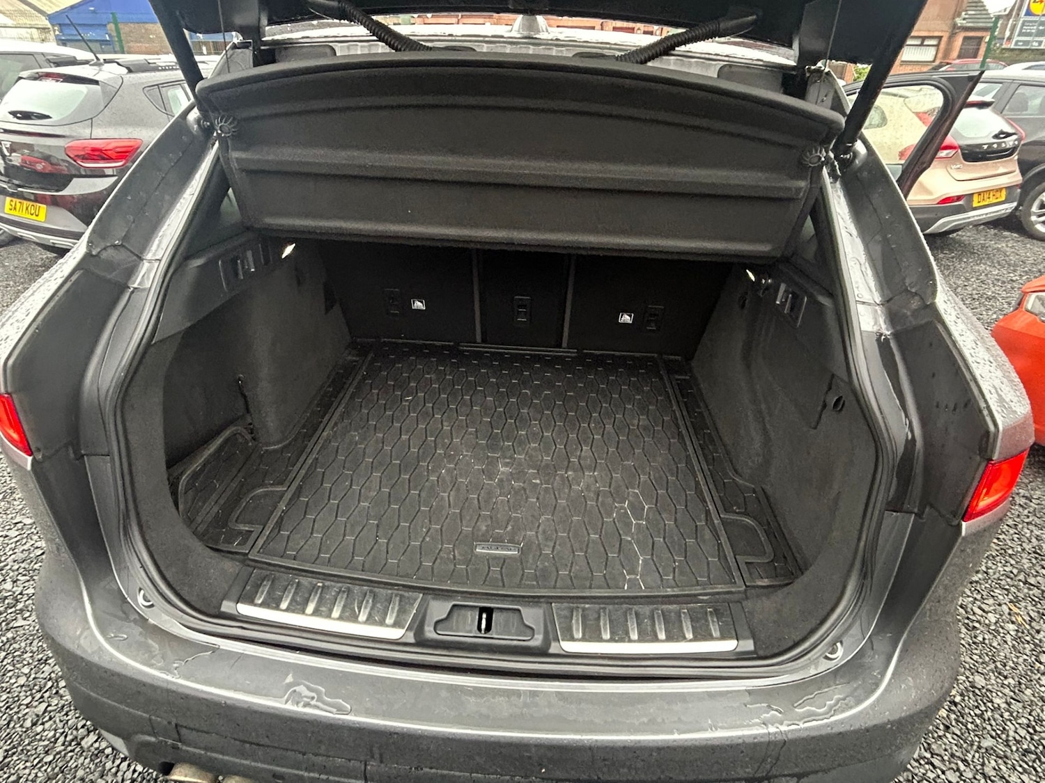 Used Jaguar F-Pace 2019 for sale - 76726179: Photo 19