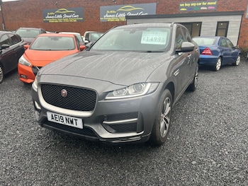 Used Jaguar F-Pace 2019 for sale - 76726179: Photo
