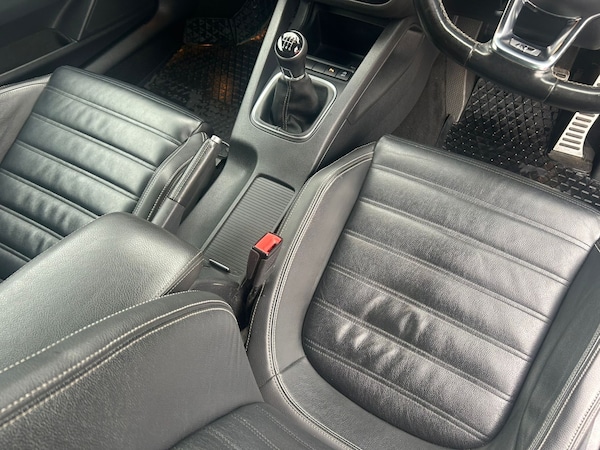 Used Volkswagen Scirocco 2016 for sale - 76276100: Photo 15