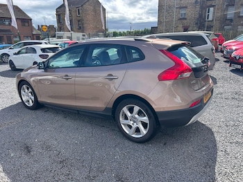 Used Volvo V40 2014 for sale - 78784221: Photo