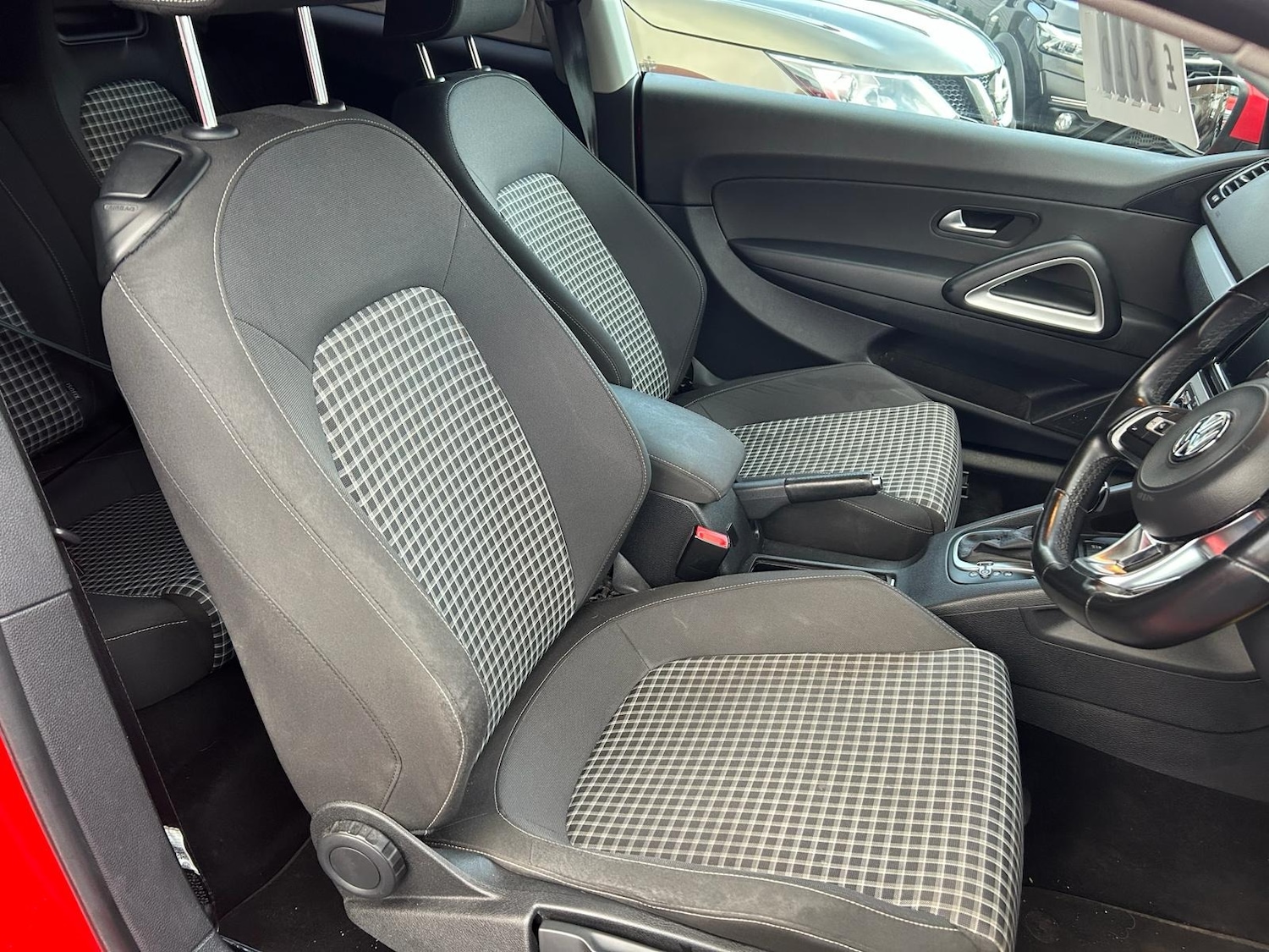 Used Volkswagen Scirocco 2017 for sale - 77371723: Photo 8