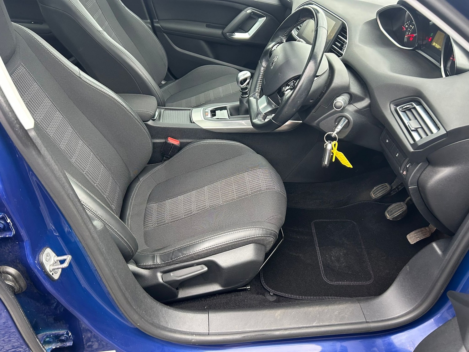 Used Peugeot 308 2018 for sale - 76440069: Photo 17