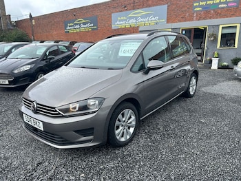 Volkswagen - Golf SV