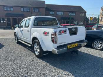 Used Nissan Navara 2015 for sale - 74308839: Photo