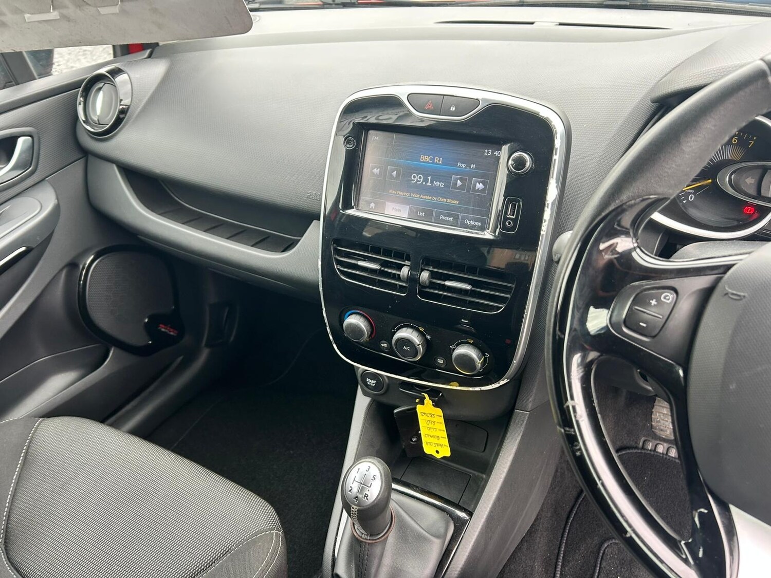 Used Renault Clio 2015 for sale - 78197128: Photo 10