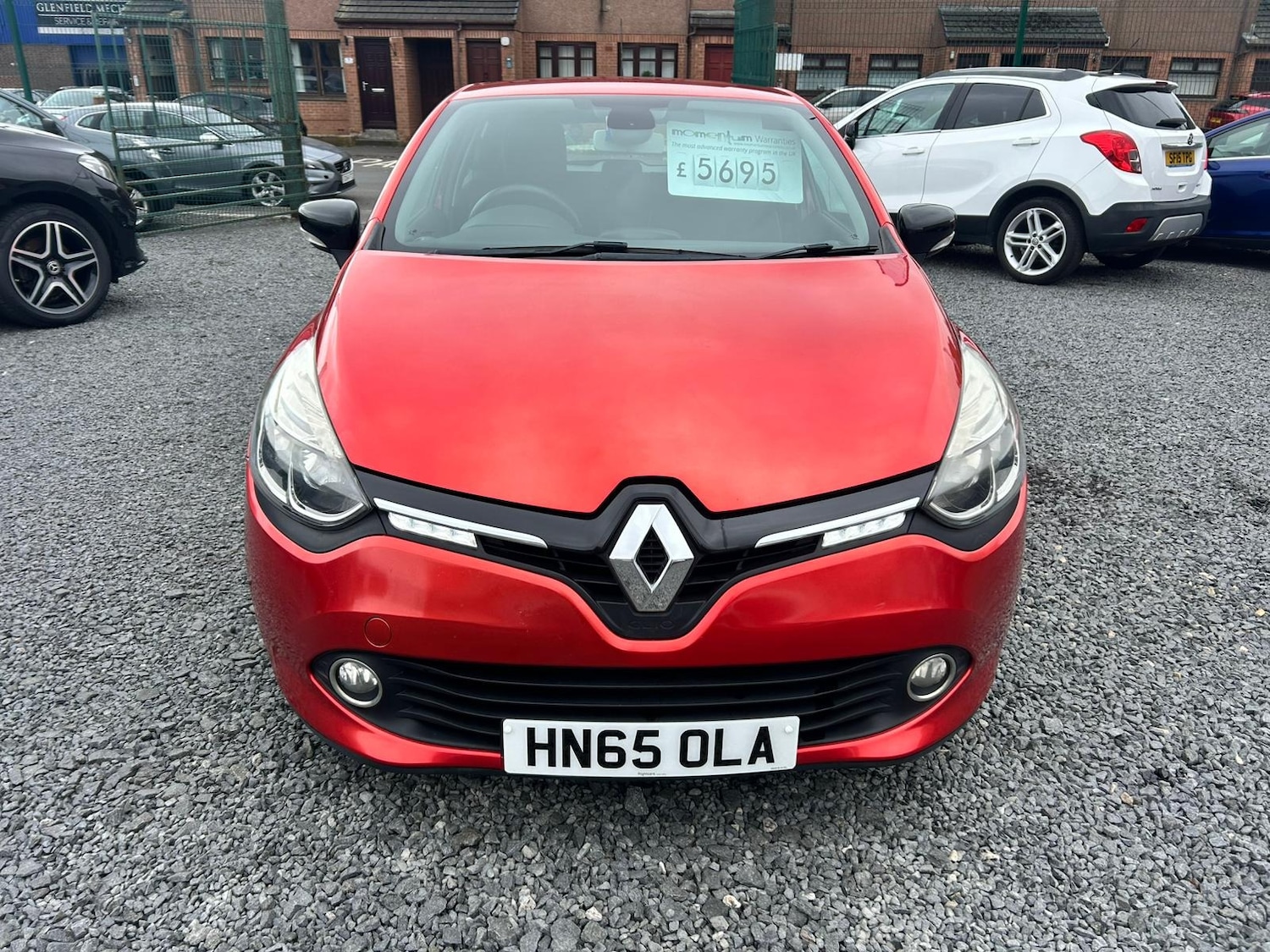 Used Renault Clio 2015 for sale - 78197128: Photo 2