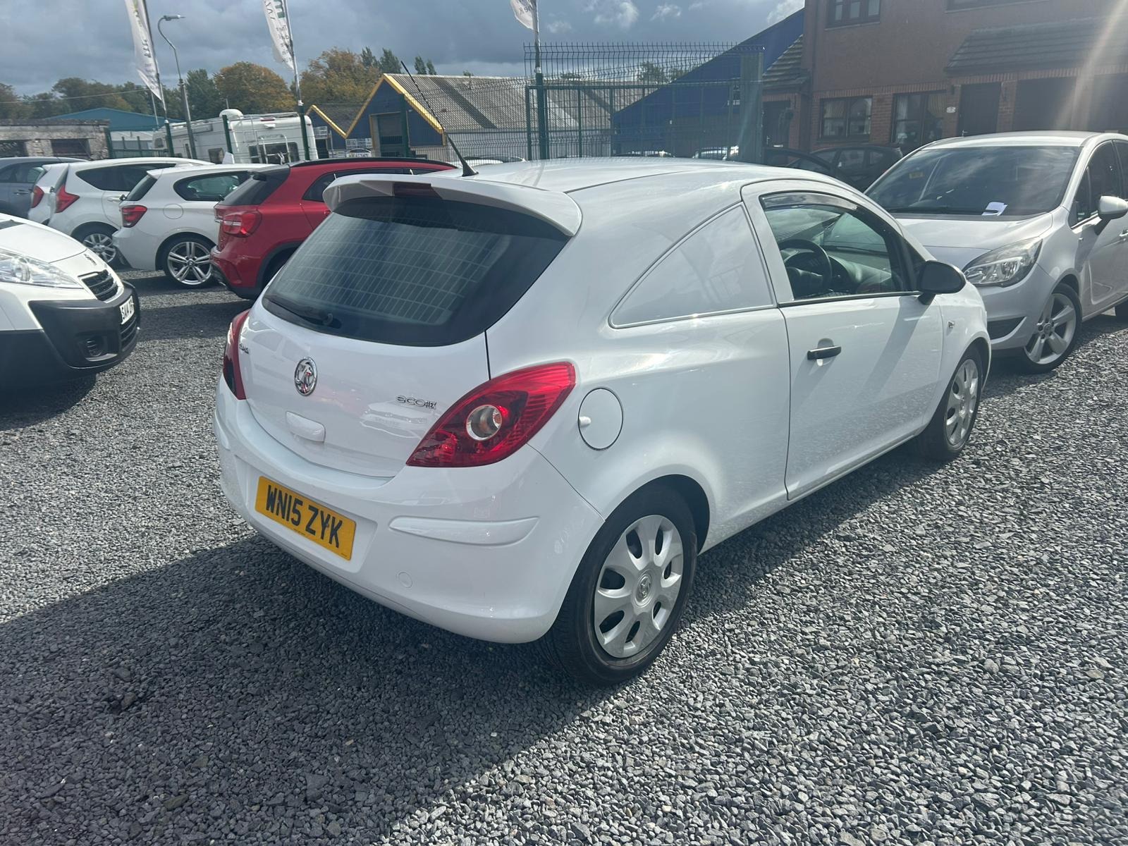 Used Vauxhall Corsa 2015 for sale - 76011985: Photo 3