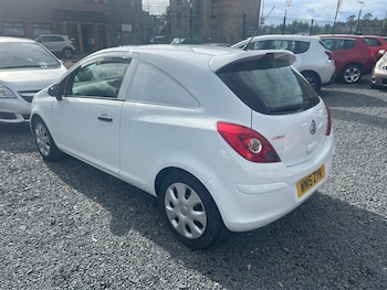 Used Vauxhall Corsa 2015 for sale - 76011985: Photo 4