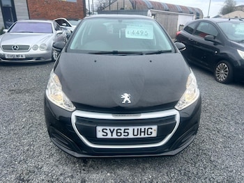 Used Peugeot 208 2015 for sale - 79540716: Photo