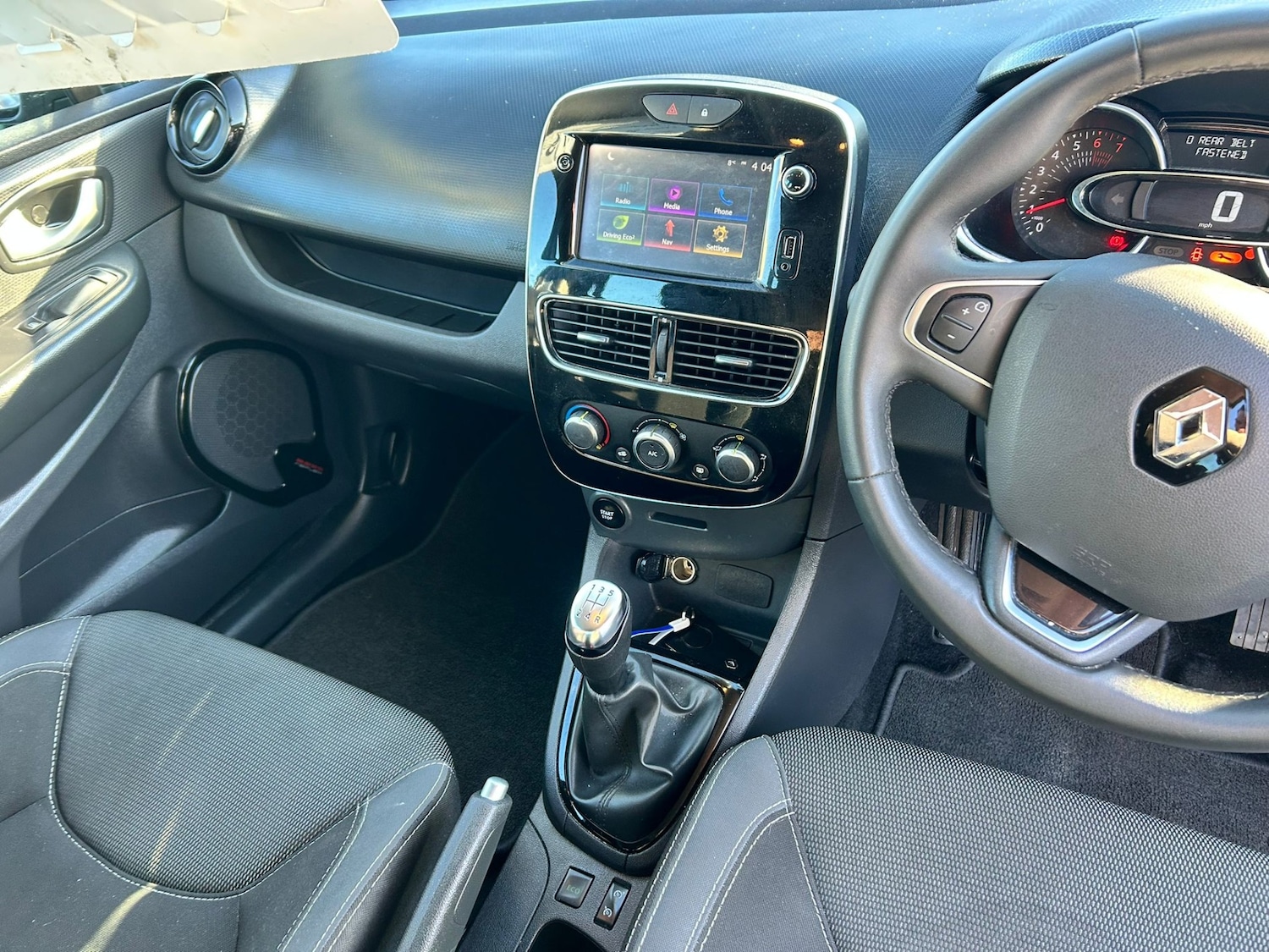 Used Renault Clio 2017 for sale - 77797742: Photo 11