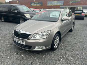 2009 (59) - 1.9 TDI PD Elegance 5dr