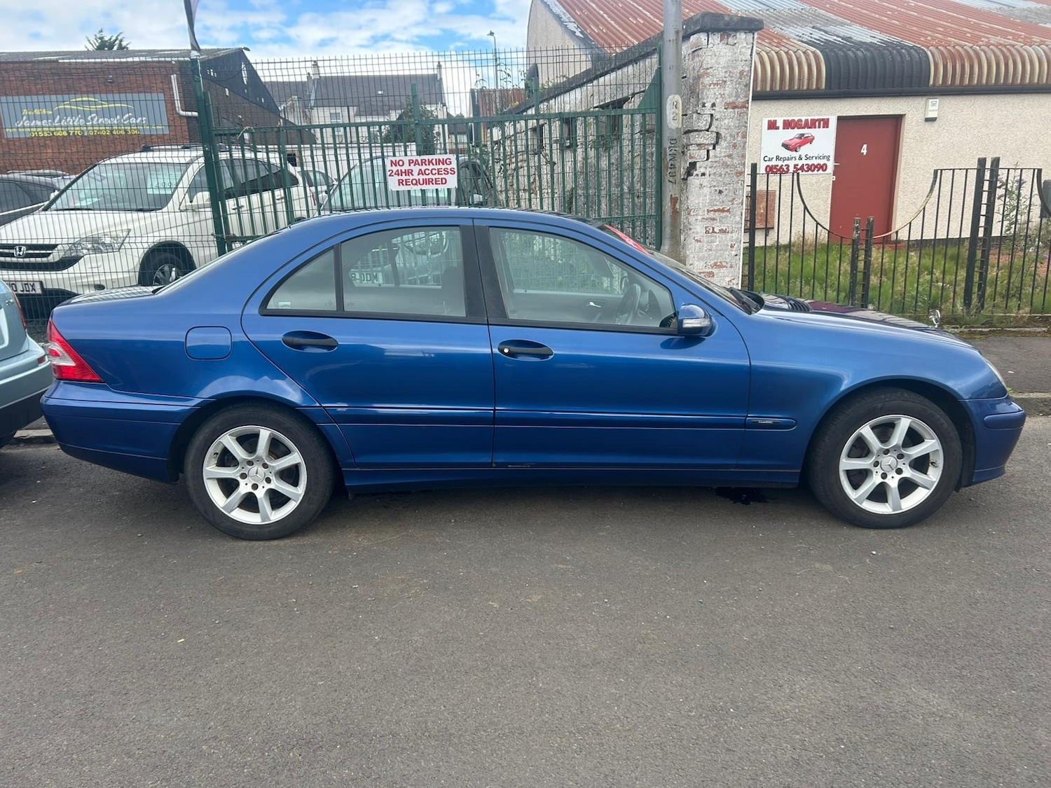 Used Mercedes-Benz C Class 2005 for sale - 77285574: Photo 5