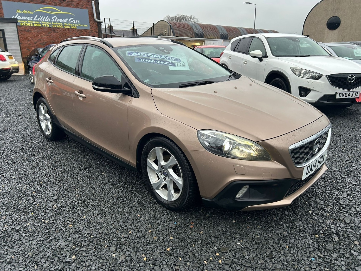 Used Volvo V40 2014 for sale - 76716102: Photo 1