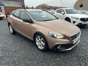 2014 (14) - D2 Cross Country Lux 5dr Powershift