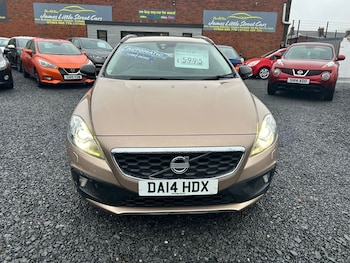 Used Volvo V40 2014 for sale - 76716102: Photo