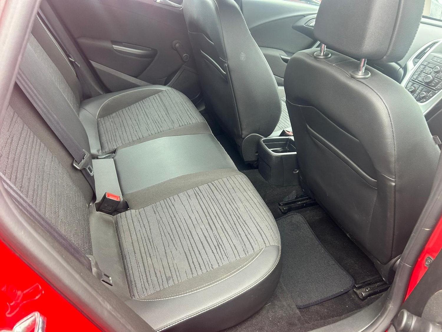 Used Vauxhall Astra 2015 for sale - 77807598: Photo 6