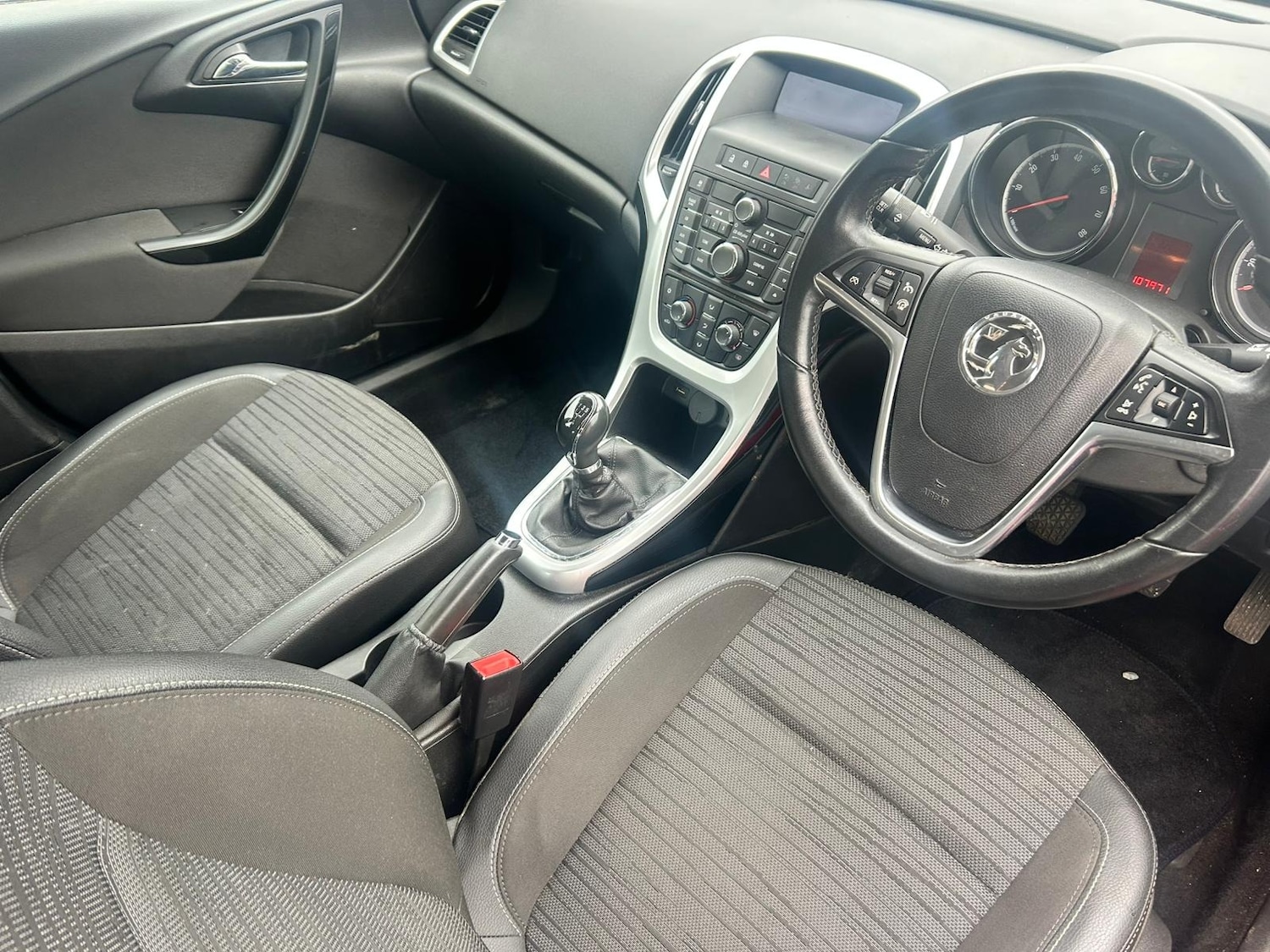 Used Vauxhall Astra 2015 for sale - 77807598: Photo 8