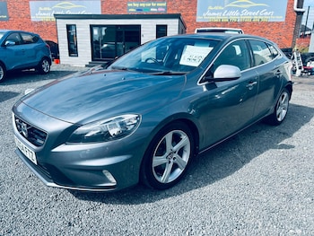 Used Volvo V40 2014 for sale - 79521516: Photo