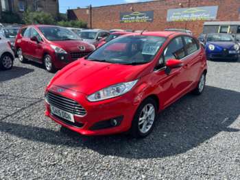 2015 (15) - 1.25 82 Zetec 5dr