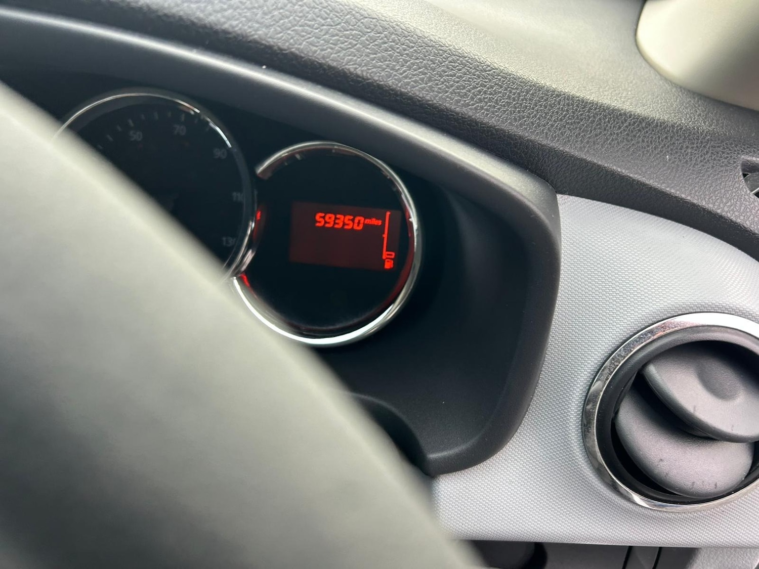 Used Dacia Sandero 2014 for sale - 76912601: Photo 11