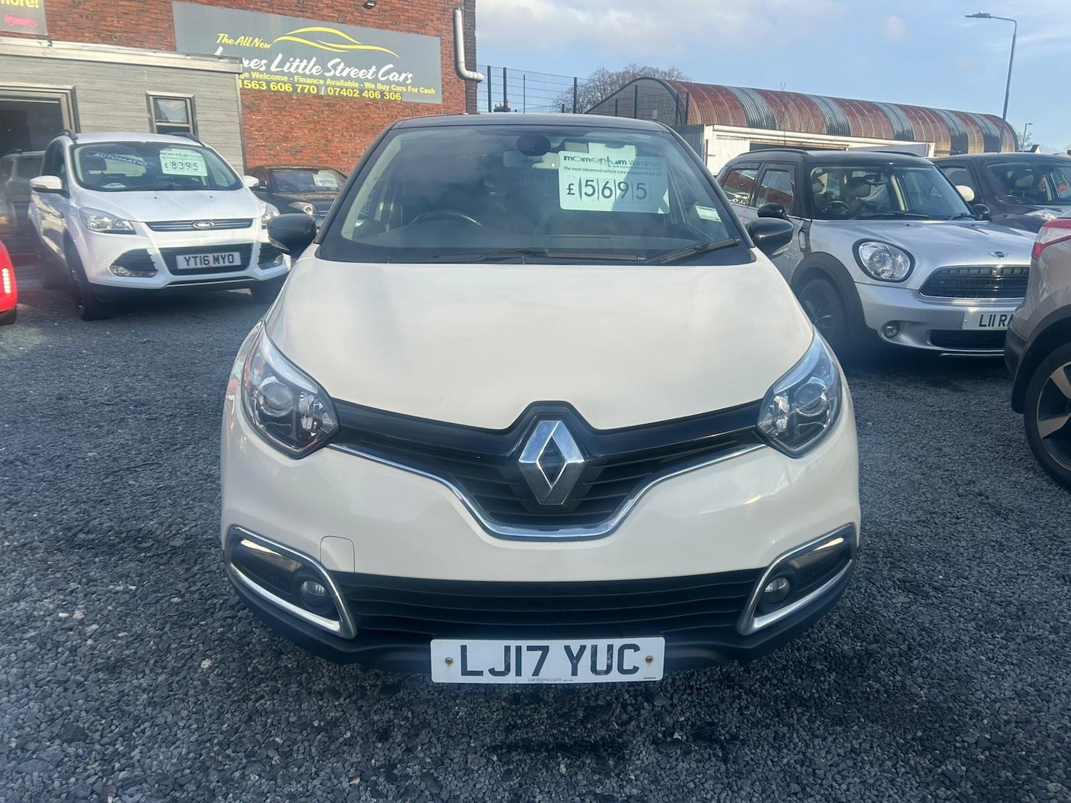 Used Renault Captur 2017 for sale - 77278471: Photo 2