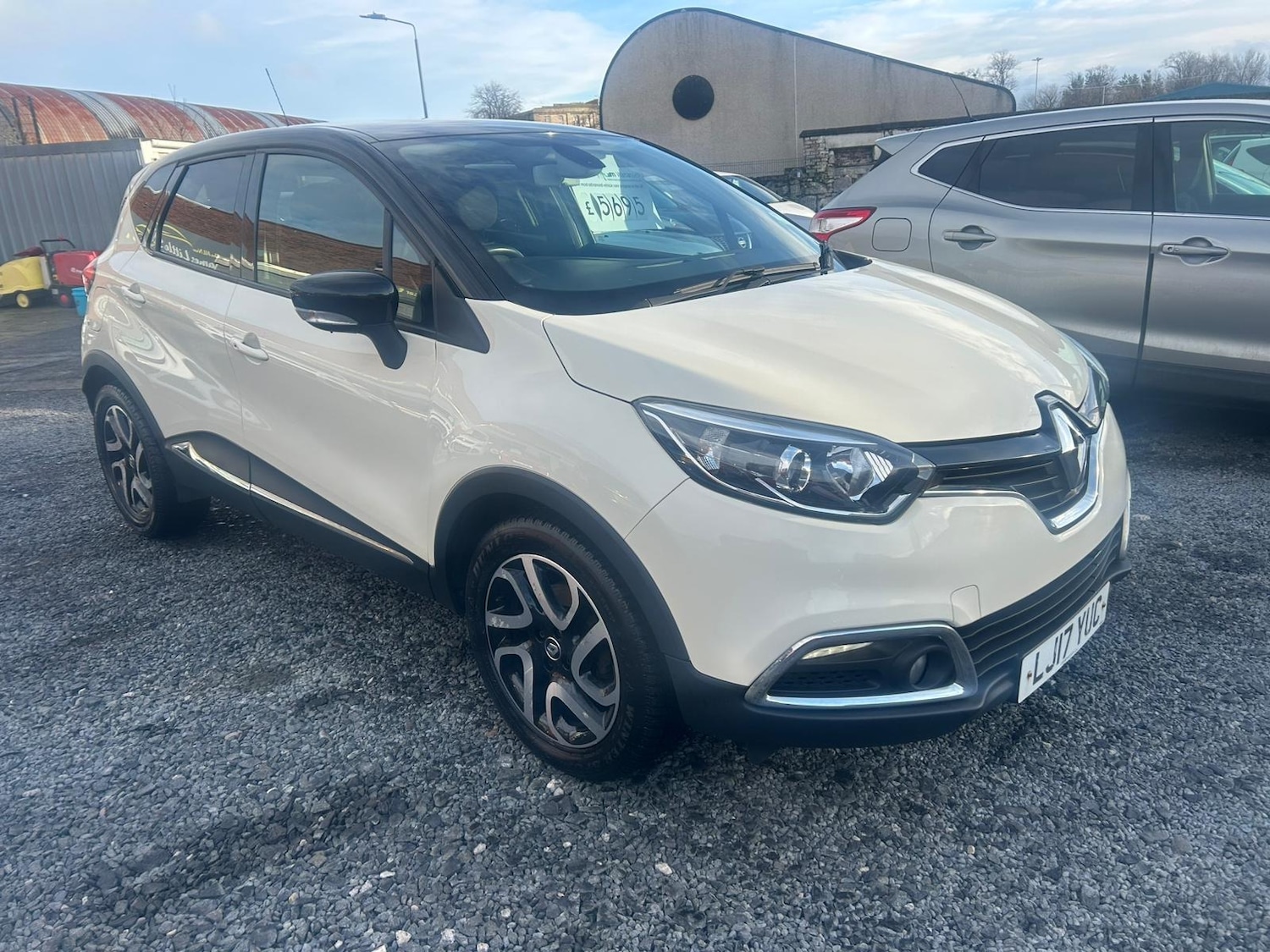 Used Renault Captur 2017 for sale - 77278471: Photo 3