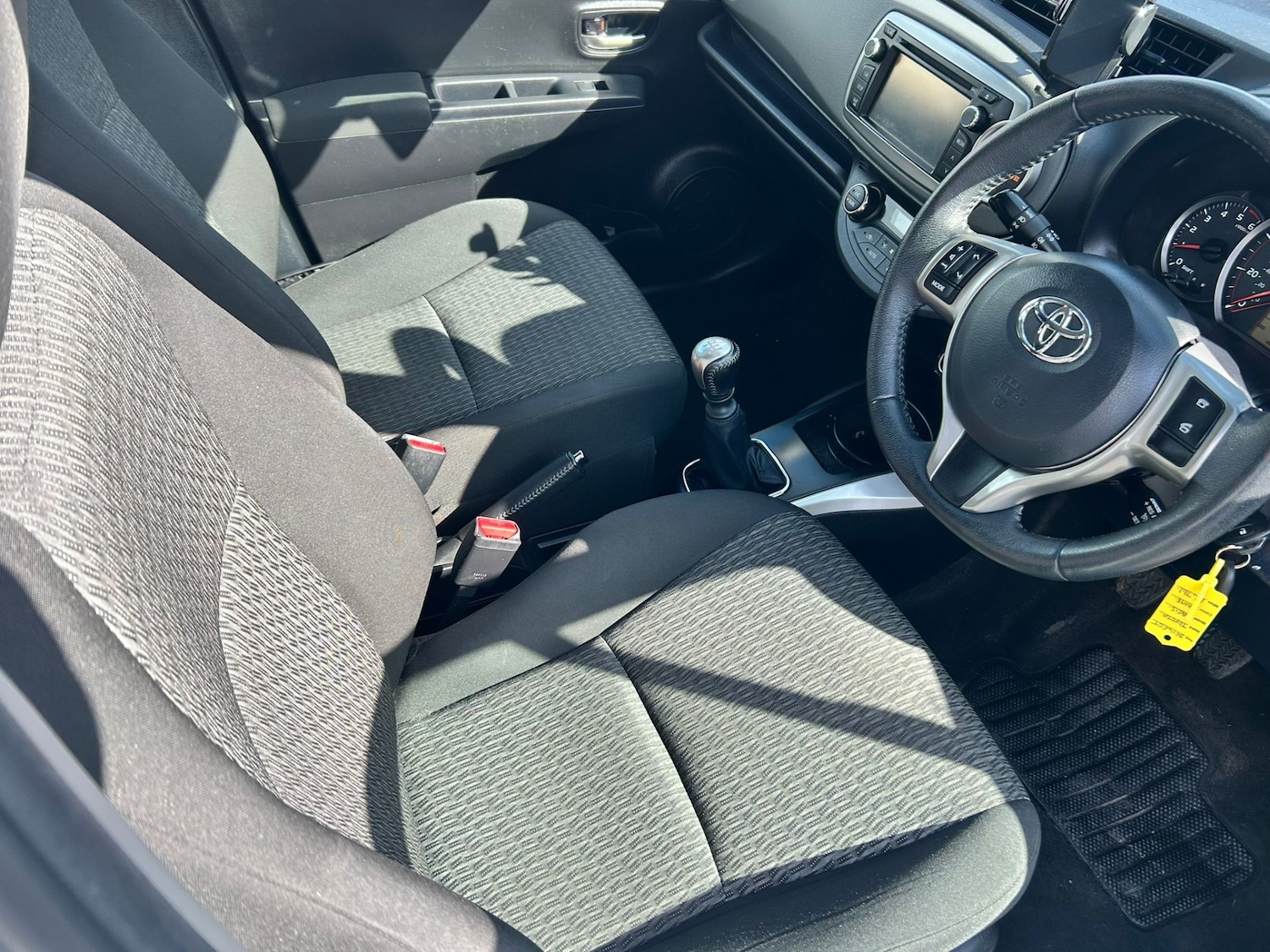 Used Toyota Yaris 2014 for sale - 78185812: Photo 8