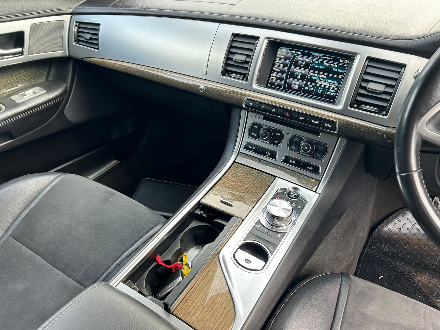 Used Jaguar XF 2014 for sale - 77881336: Photo 11