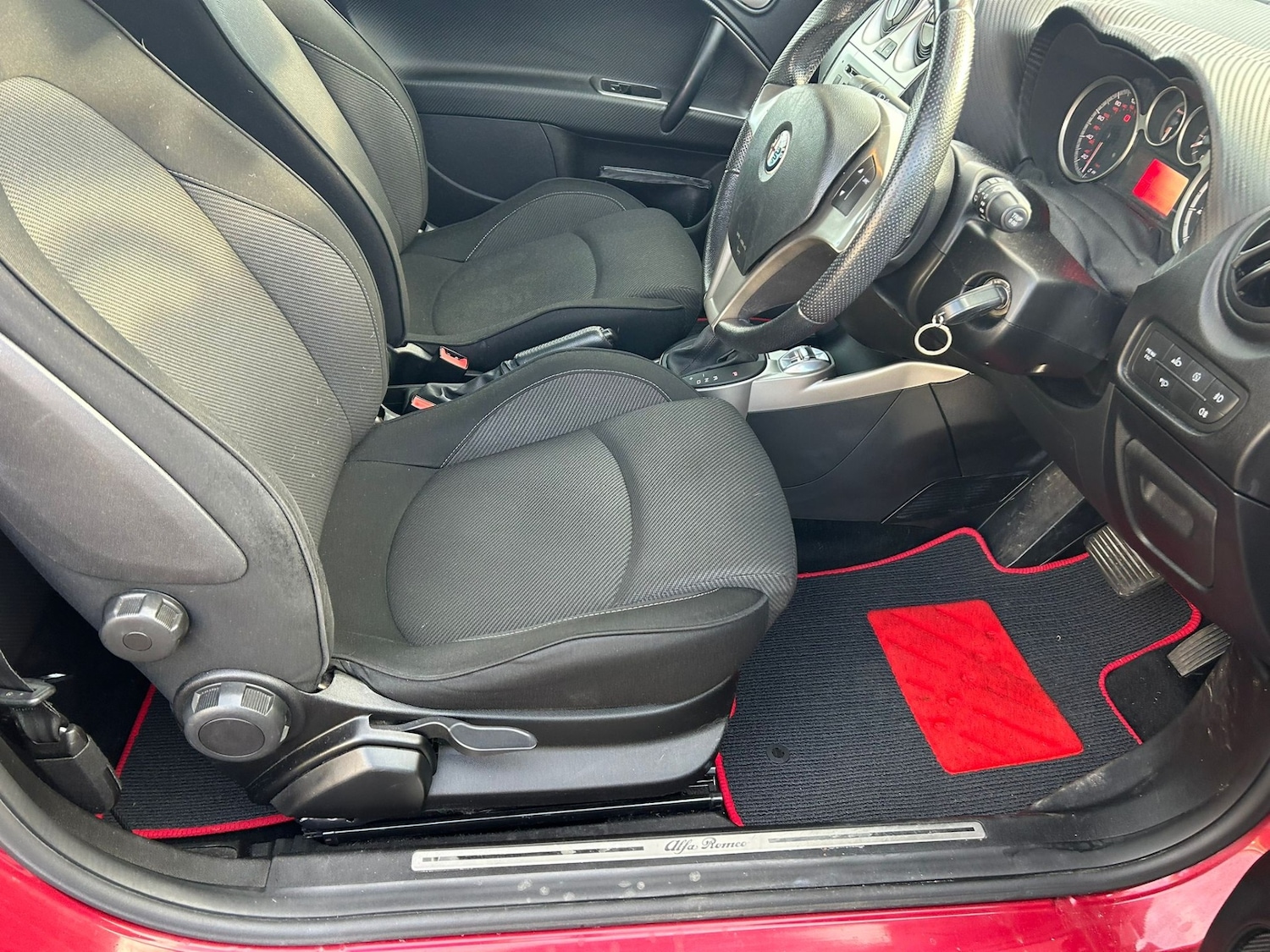 Used Alfa Romeo MiTo 2011 for sale - 77234626: Photo 10