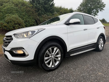 Used Hyundai Santa Fe 2017 for sale - 79338244: Photo